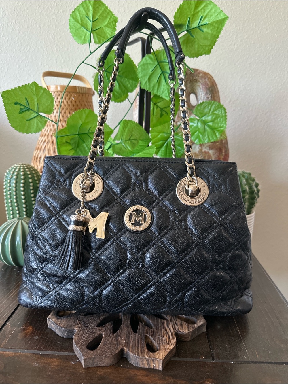 METROCITY VINTAGE MEDIUM
SHOULDER BAG